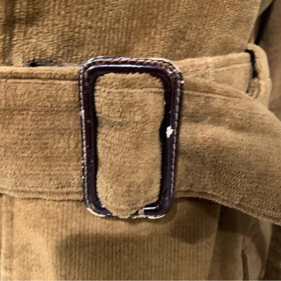 Size (L) 42.  Beautiful Camel Color Lake Forest Coat - Great Condition - Picture 9 of 10